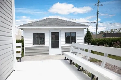 Majestic 4 Bed 4 Bath Home in the Center of Geraldton Ontario Image# 3
