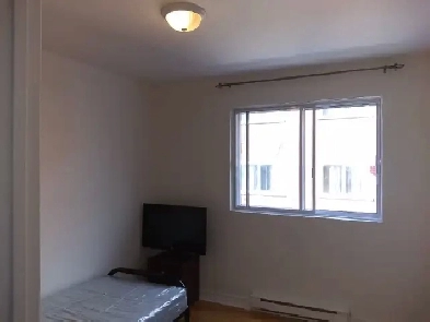 Chambre à louer avec tout inclu Image# 4