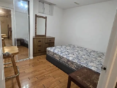 BASEMENT ROOM IN BASEMENT NEAR SQUARE ONE (FEMALES ONLY) - ASAP Image# 4