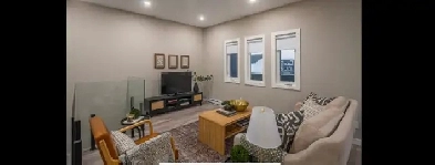 2 BEDROOM 1 BATH. LANDMARK TOWNHOUSE Image# 8