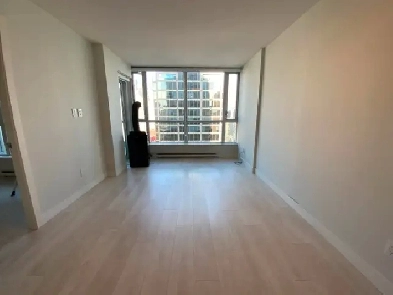 Chic 1-Bedroom Apartment in the Heart of Downtown Vancouver Image# 6