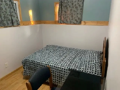 roon for rent Image# 4