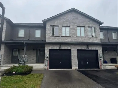 3 Beds, 4 Baths Townhouse for Rent Image# 3