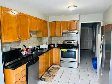 BEDROOM FOR RENT AVAILABLE NOW Image# 3