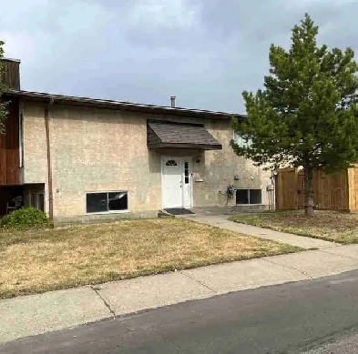 MILLWOODS HOUSE FOR RENT Image# 3