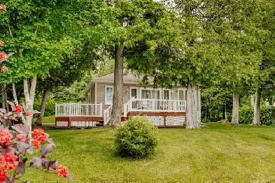 Lac Elgin, Stratford, Estrie. Chalet 3 saisons au bord de l'eau. Image# 4