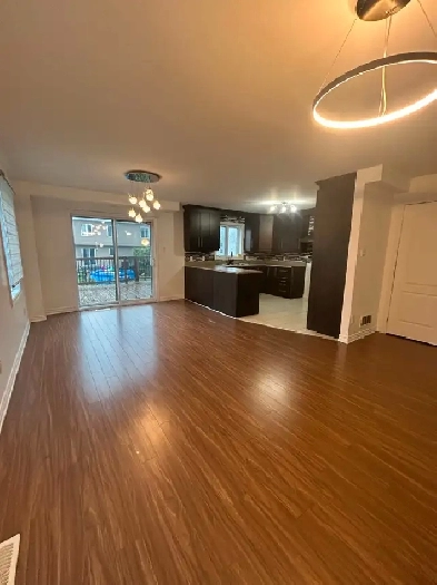 Magnifique semi détaché secteur Cheval Blanc Gatineau Image# 10