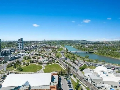 Executive Sub-Penthouse with River Views – 3 Bed 2.5 Bath Image# 18