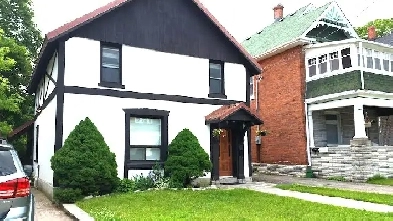 Furnished 3bedroom Upstairs apartment Available- $2000   Utility Image# 8
