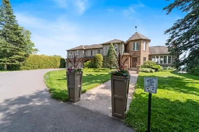 Exceptional Waterfront Estate @ 1,995,000 WOW  ! Image# 23