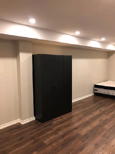 Room for rent in basement for female student 475 Scarborough Image# 2