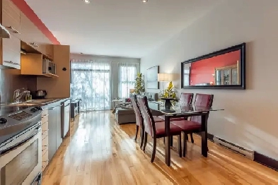 Condo Lumineux, Métro Frontenac, Meublé & Tout Inclus Image# 10