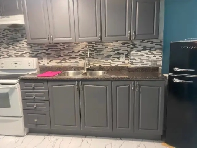 1 bedroom bsmt for rent Image# 2