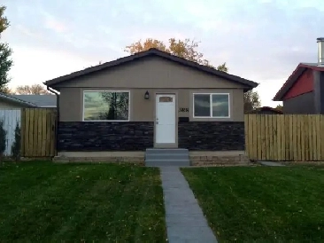 2 Bed Basement Suite - Miyo3618B: Private Entry & Laundry Image# 5