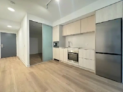 86 Dundas Street East Image# 13