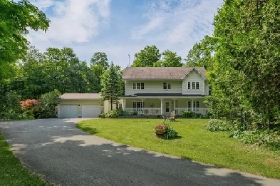 Country Living Meets Convenience on a Rare Cul-de-Sac Image# 3