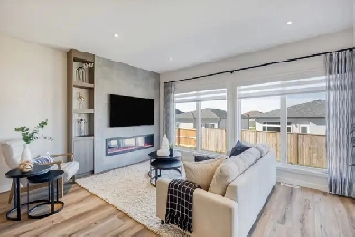 Stunning 1297sqft 2bdr Bungalow Built by Warkentin Custom Homes! Image# 1
