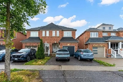 Stunning all-brick semi-detached home ! Image# 9