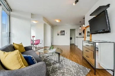 High-Rise Living in Downtown Vancouver WITH Utilities Image# 4