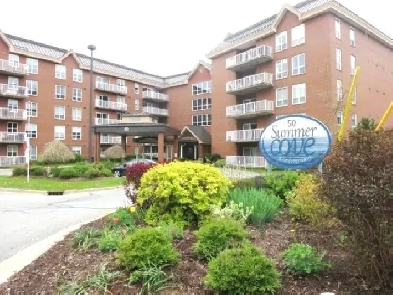 16-043 Lovely, spacious condo, great location! Image# 16