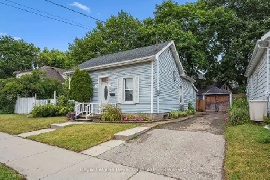 Your Homestead in the Heart of the City! Image# 1