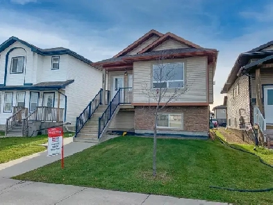 #1749 3 Bed Upper Level in Westpointe Available September 1st Image# 9