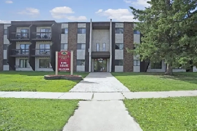 3 Bedroom Eagle at Carlton Park - First and Last Month Rent Free Image# 1