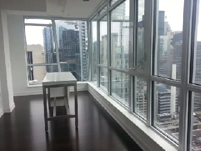 2 Bedrooms W/ 2 Bathrooms Unit @Queen st & University Ave Image# 10