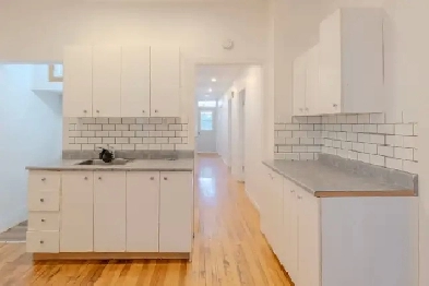 Large apartment 6 1/2 available in rue de Verdun. Image# 5