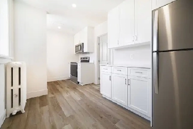 Newly Renovated 1 Bedroom Apartment Available For August 1st! Image# 6
