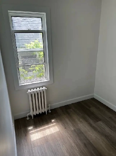 Newly Renovated Two Bedroom Apartment Available Immediately Image# 1