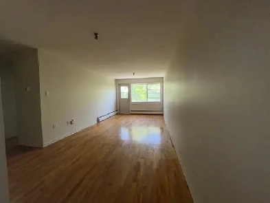 1 BEDROOM INCLUDES HEAT, HOT WATER, BALCONY Image# 6