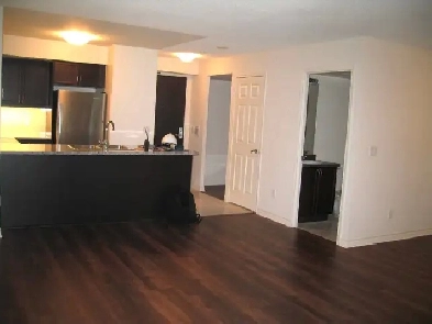 718 sqft- 1 1 D Heart of Downtown.19 Grand Trunk Cres. M5J 3A3 Image# 4