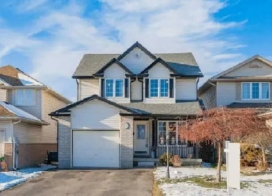 Detached House (including basement ) for Rent! Image# 3