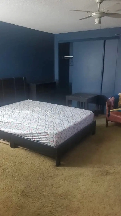 Large room for rent. Image# 2