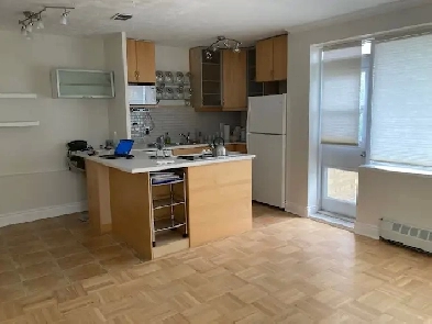 One Bedroom Condo - Bayview and Eglinton Image# 1