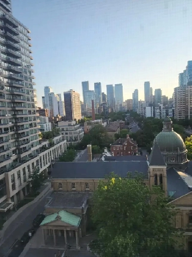 ROOM FOR RENT DOWNTOWN TORONTO. 1100$ AUGUST 1ST. 6478298822. Image# 6
