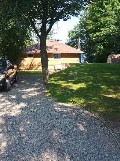 2 Bedroom House Lombardy Image# 3
