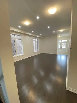 Private Master bedroom for Rent Image# 5