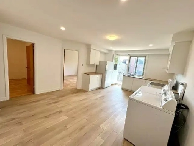 5 1/2 with 4 close door rooms near Metro Castelnau & Jarry Image# 4