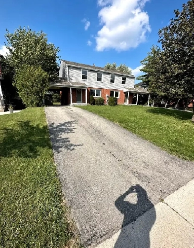 AMAZING 3 BEDROOM HOME IN STONEY CREEK Image# 8