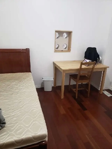 Room for students near York university Image# 2