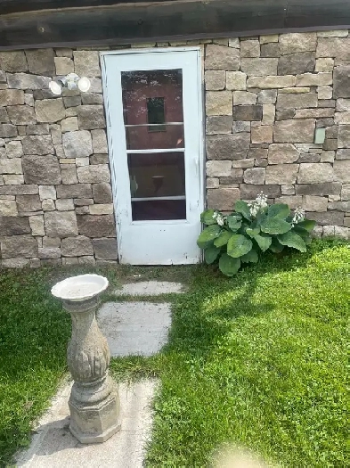 Room for rent/Burks Falls area, by the week Image# 2