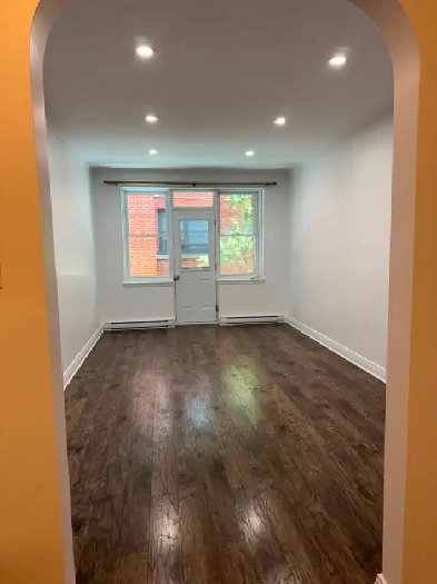 Appartement 2chambres à coucher Côte-des-Neiges,cuisine complète Image# 1