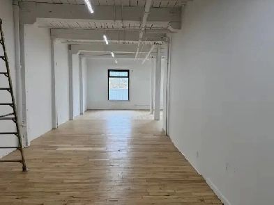 Bloor and Lansdown Commercial Studio Image# 1