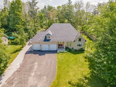 Gorgeous Bungalow with finished basement in Severn! Image# 1