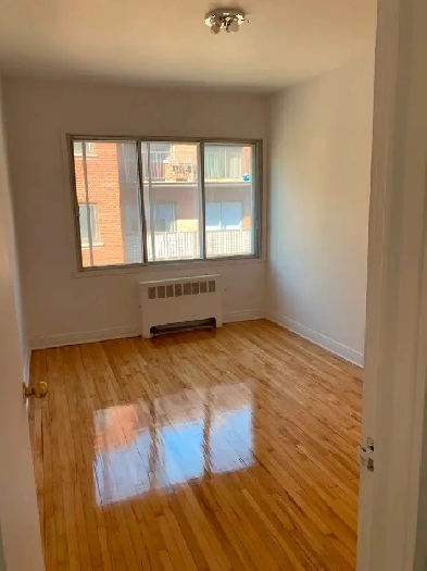 Logements à louer – Ville Saint-Laurent (31-2170 rue Scott, Image# 3