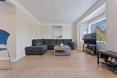 Sought-after Rosedale neighbourhood Image# 1