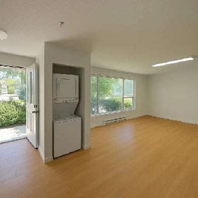 Spacious 3-Bedroom Apartment in Nepean  Newly Renovated Image# 2