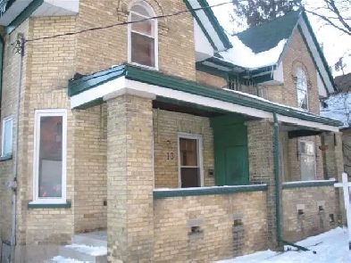 Victoria Park semi 2 br den Image# 9